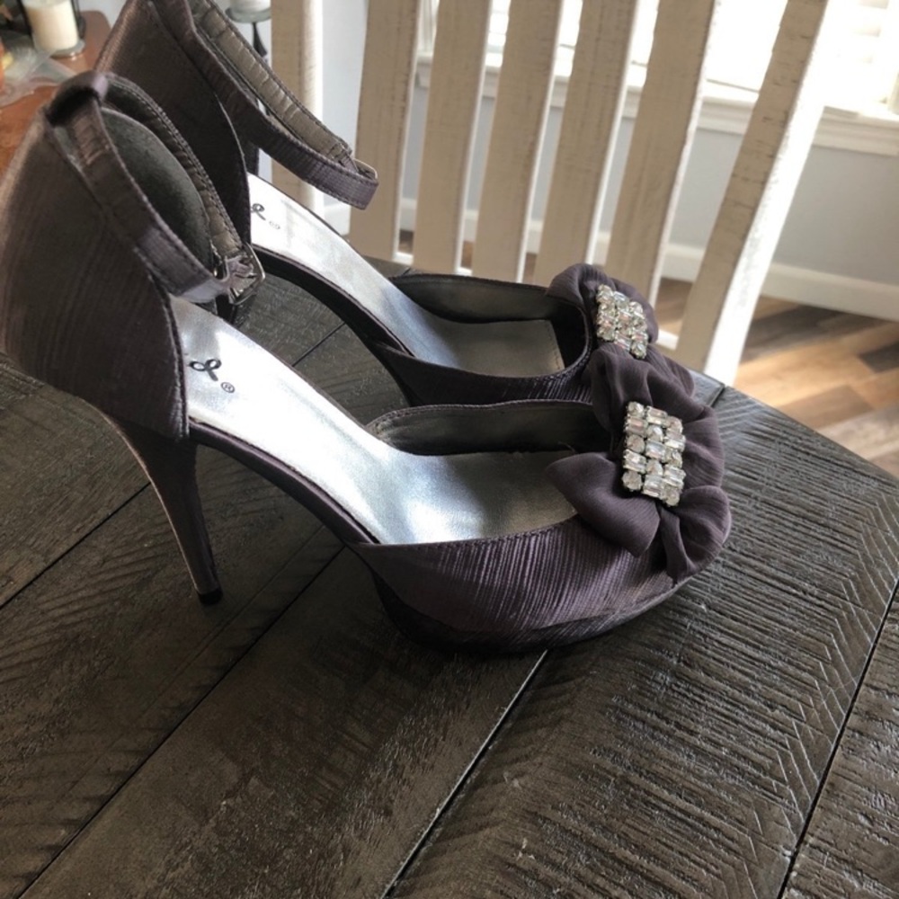 Peep toe stilettos